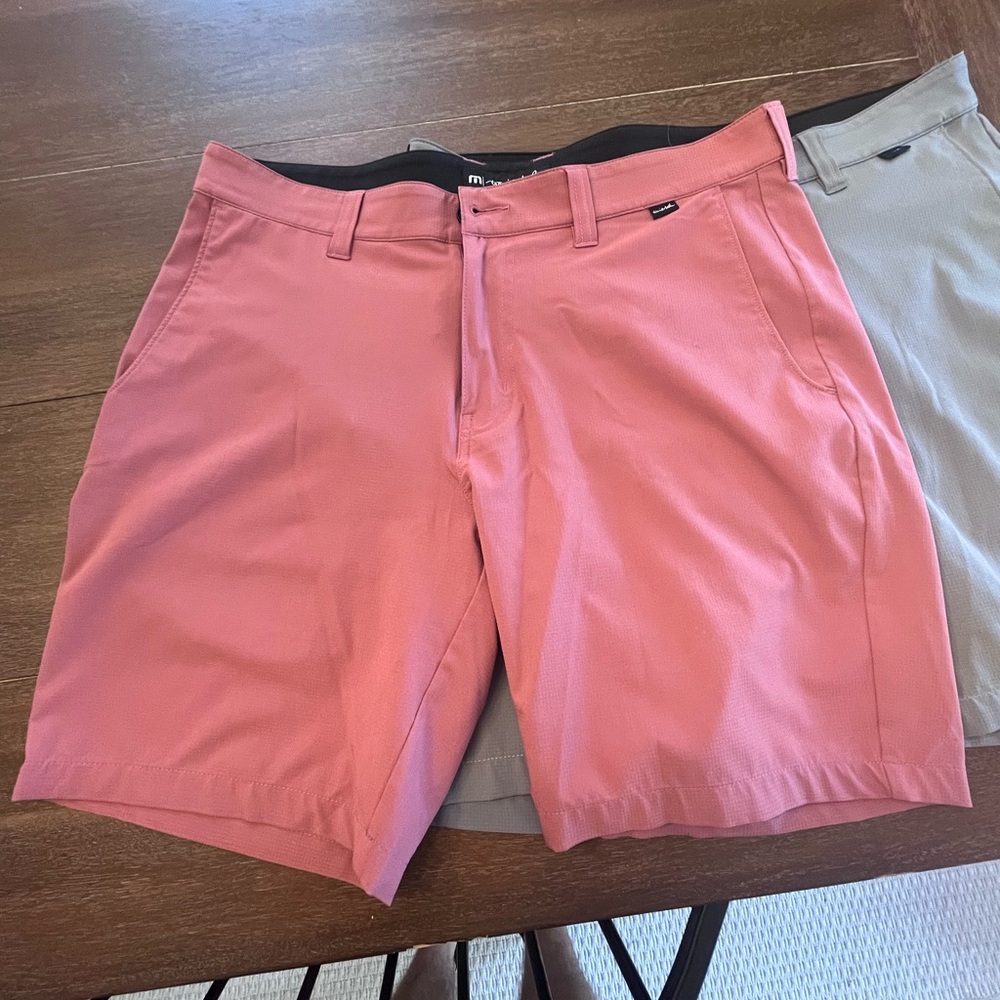 Travis Mathew Starnes Shorts - Coral Color, Size 34 , 8.25 inch inseam